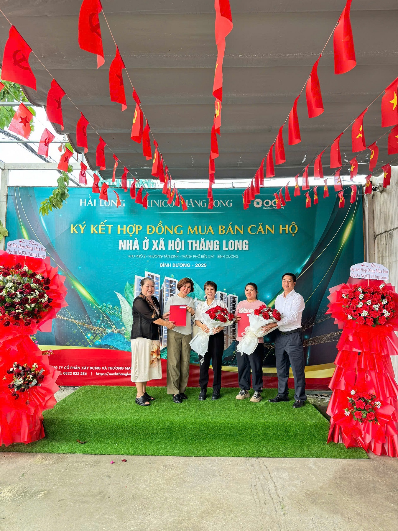 NGÀY 22/07/2025 CÔNG TY CỔ PHẦN XÂY DỰNG VÀ THƯƠNG MẠI UNICO PHỐI HỢP VỚI DOANH NGHIỆP TƯ NHÂN DỊCH VỤ VÀ THƯƠNG MẠI HẢI LONG THỰC HIỆN KÝ HỢP ĐỒNG CHO CÁC KHÁCH HÀNG ĐỦ ĐIỀU KIỆN MUA NOXH TẠI NOXH THĂNG LONG 